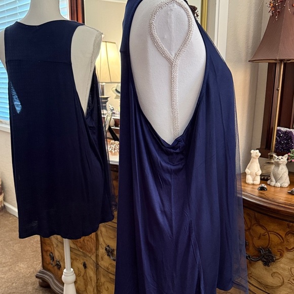 🎉SALE🎉Hayden Navy Blue Embroidered Tank Top - Picture 4 of 12